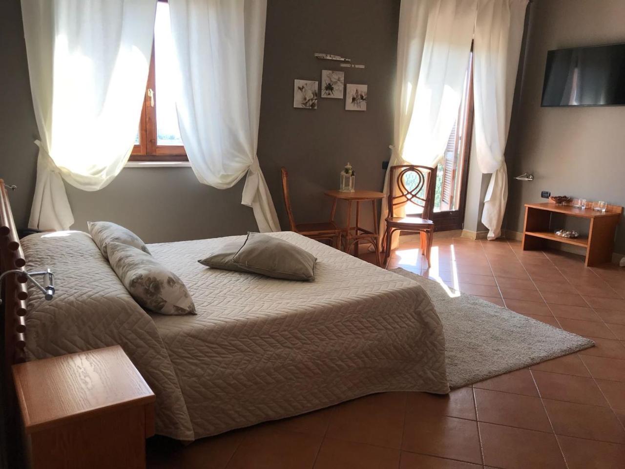 Tenuta Re Ferdinando Santa Maria Capua Vetere Buitenkant foto